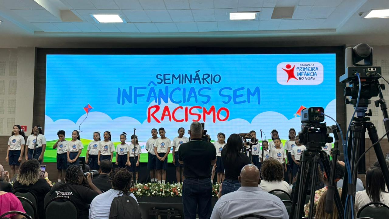 Assistência Social Presente no Seminário - Infâncias sem Racismo