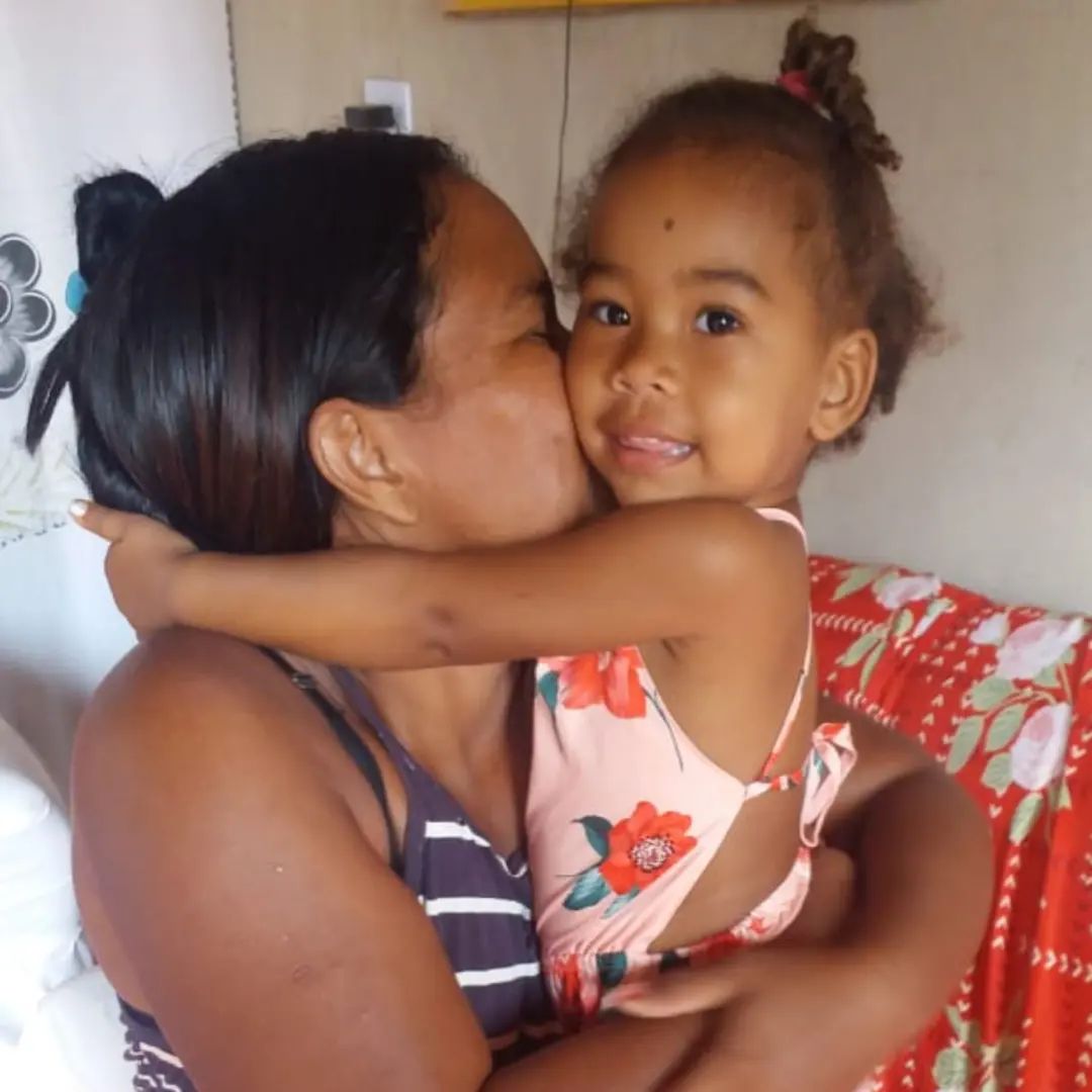 O programa Criança Feliz - Primeira Infância no SUAS, é ofertado pelo CRAS, através da Assistência Social de Serra do Ramalho.